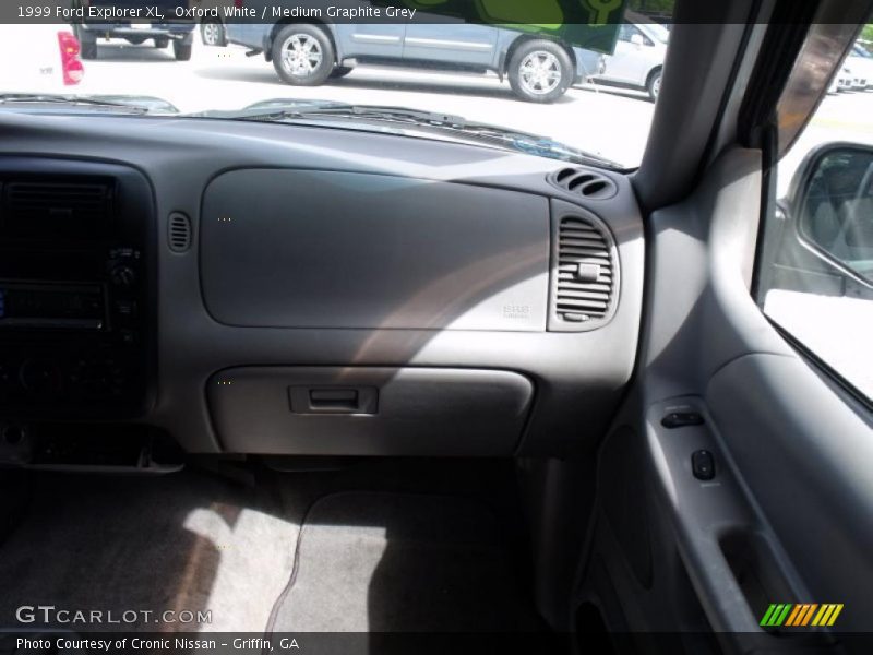 Oxford White / Medium Graphite Grey 1999 Ford Explorer XL