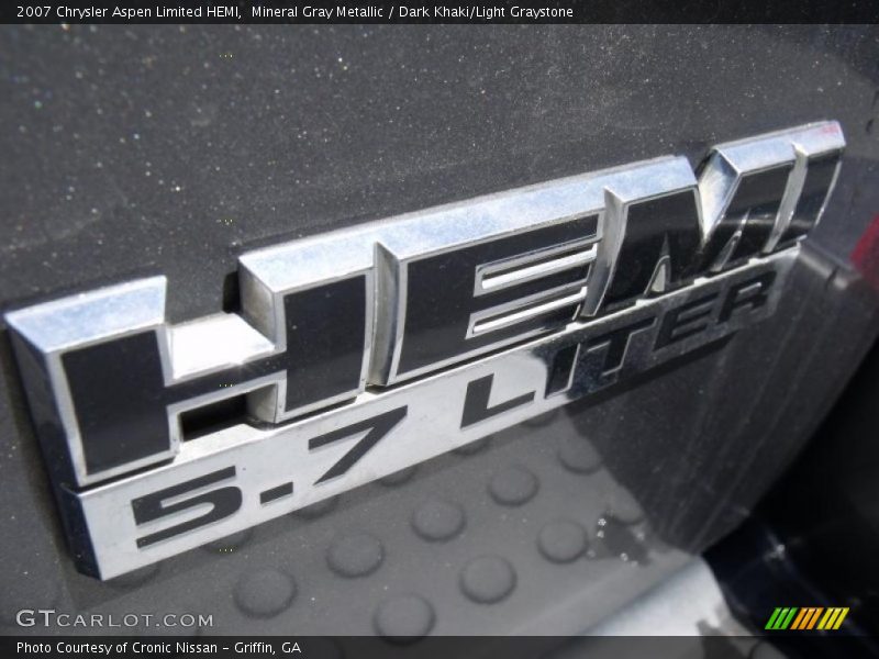 Mineral Gray Metallic / Dark Khaki/Light Graystone 2007 Chrysler Aspen Limited HEMI