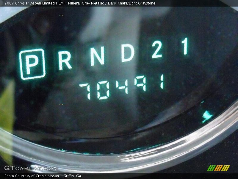 Mineral Gray Metallic / Dark Khaki/Light Graystone 2007 Chrysler Aspen Limited HEMI