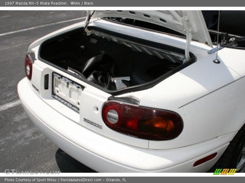 White / Black 1997 Mazda MX-5 Miata Roadster