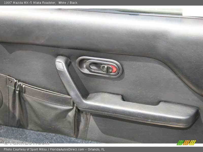 White / Black 1997 Mazda MX-5 Miata Roadster
