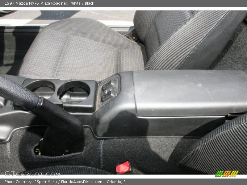 White / Black 1997 Mazda MX-5 Miata Roadster