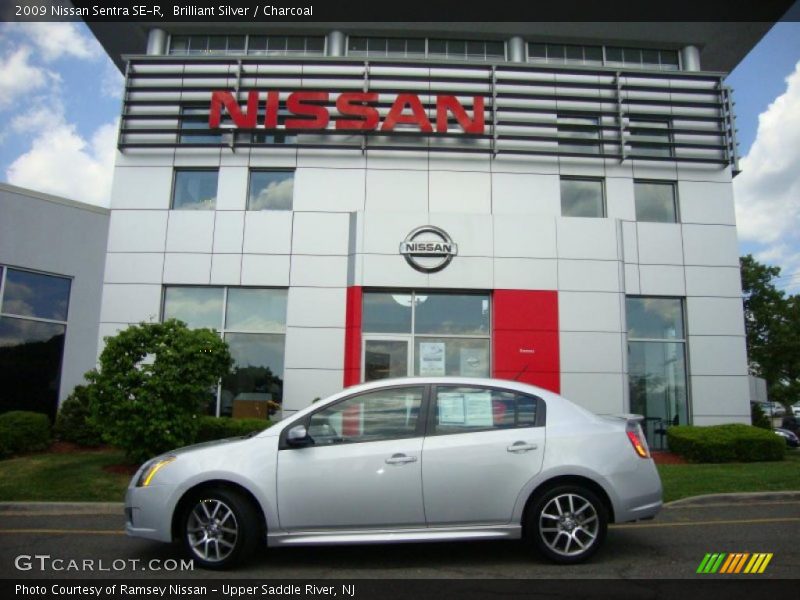 Brilliant Silver / Charcoal 2009 Nissan Sentra SE-R