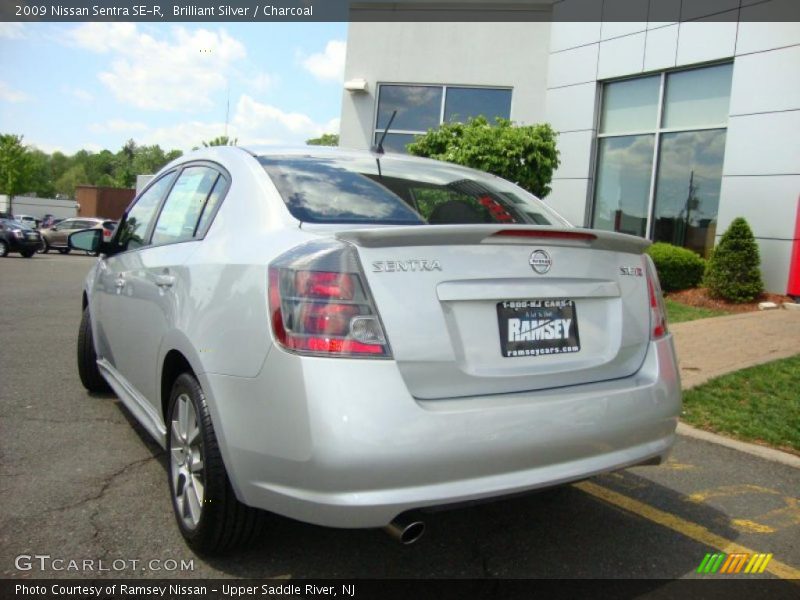 Brilliant Silver / Charcoal 2009 Nissan Sentra SE-R