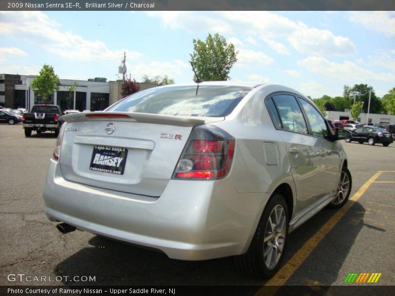 Brilliant Silver / Charcoal 2009 Nissan Sentra SE-R