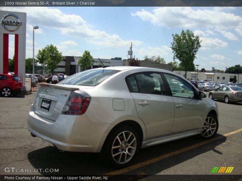 Brilliant Silver / Charcoal 2009 Nissan Sentra SE-R