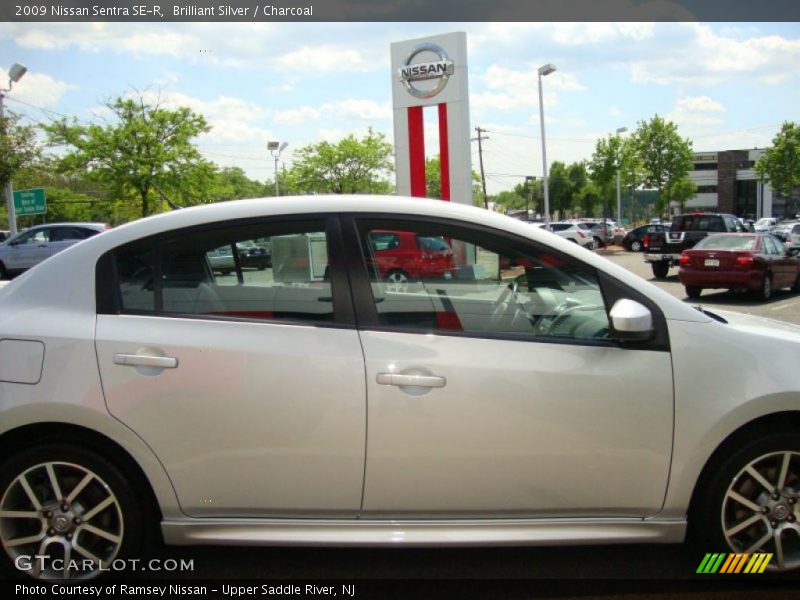 Brilliant Silver / Charcoal 2009 Nissan Sentra SE-R