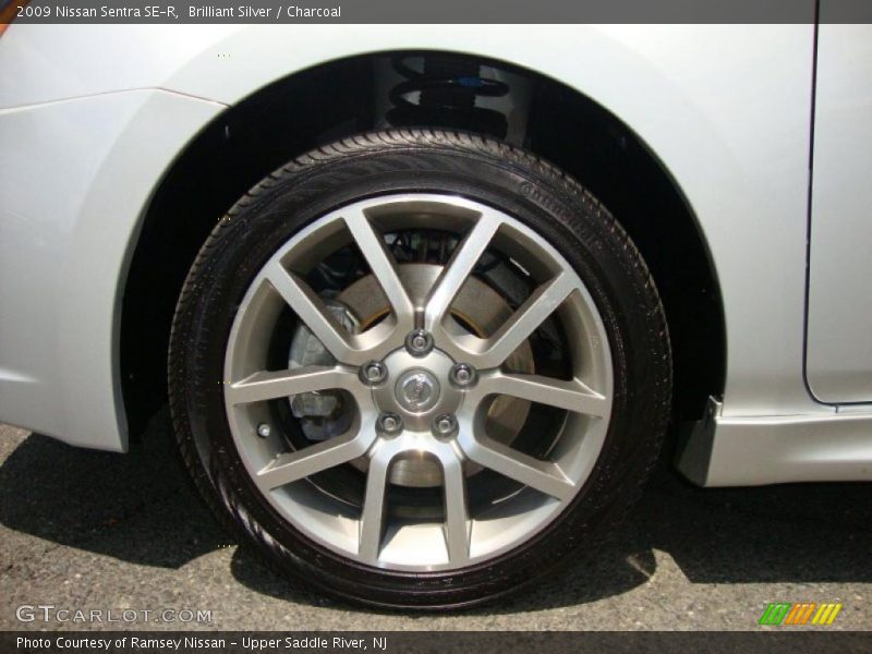 Brilliant Silver / Charcoal 2009 Nissan Sentra SE-R