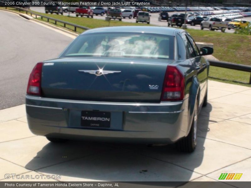 Magnesium Pearlcoat / Deep Jade/Light Graystone 2006 Chrysler 300 Touring