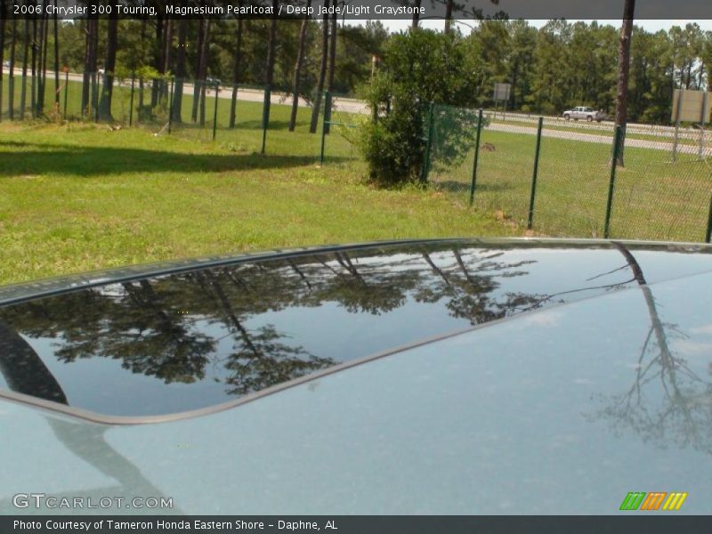 Magnesium Pearlcoat / Deep Jade/Light Graystone 2006 Chrysler 300 Touring