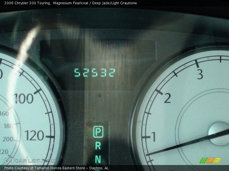 Magnesium Pearlcoat / Deep Jade/Light Graystone 2006 Chrysler 300 Touring
