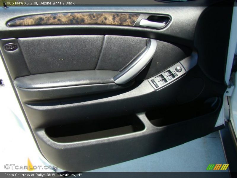 Alpine White / Black 2006 BMW X5 3.0i