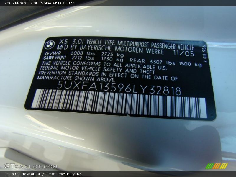 Alpine White / Black 2006 BMW X5 3.0i