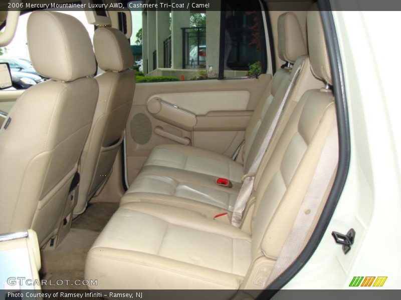 Cashmere Tri-Coat / Camel 2006 Mercury Mountaineer Luxury AWD
