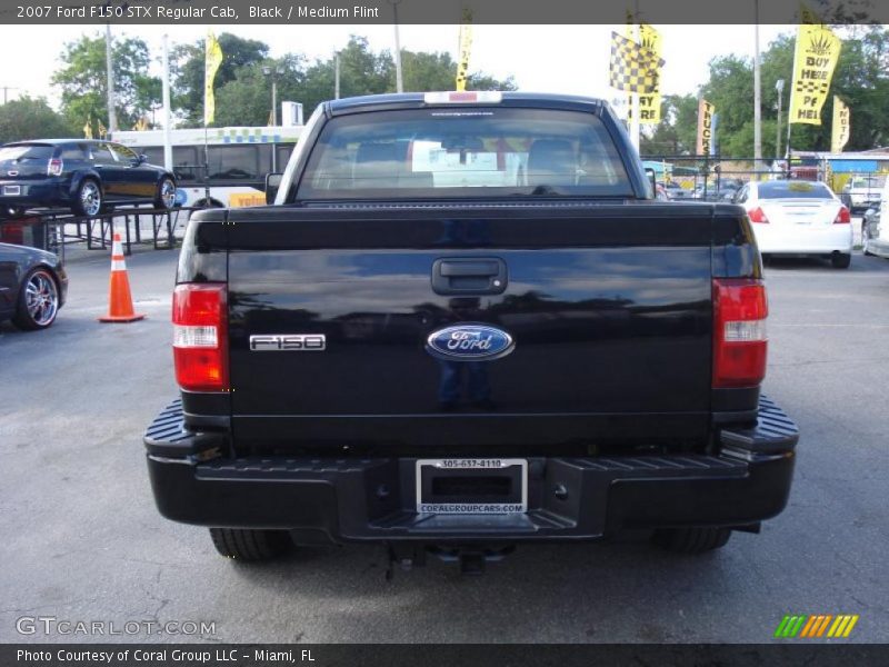 Black / Medium Flint 2007 Ford F150 STX Regular Cab
