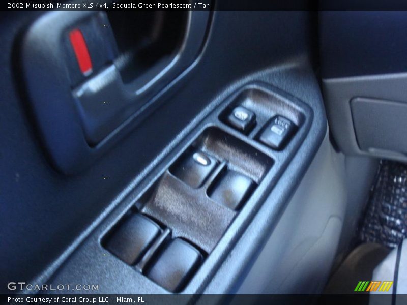Sequoia Green Pearlescent / Tan 2002 Mitsubishi Montero XLS 4x4