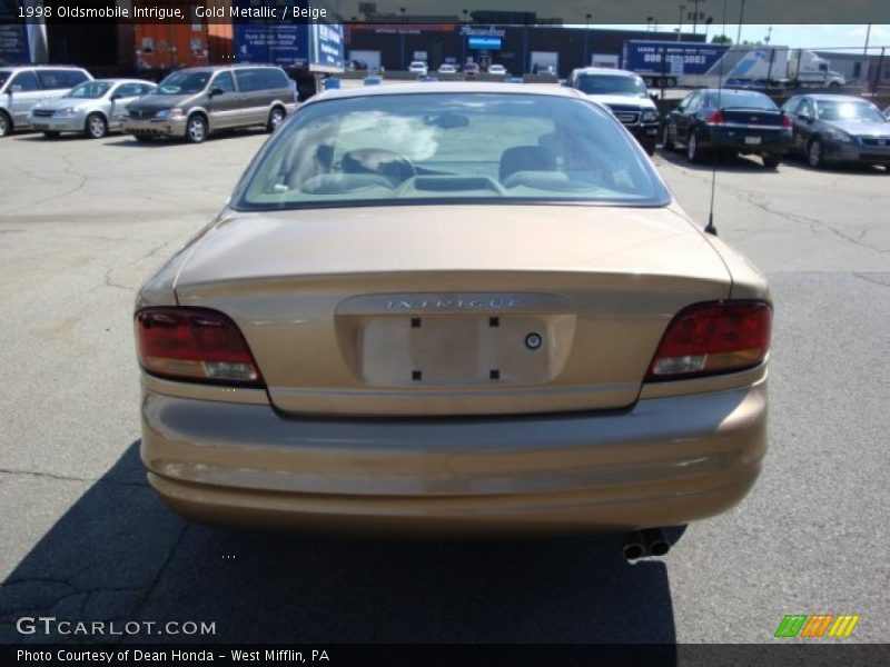 Gold Metallic / Beige 1998 Oldsmobile Intrigue
