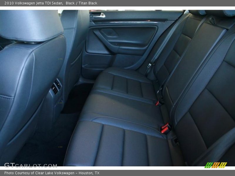 Black / Titan Black 2010 Volkswagen Jetta TDI Sedan