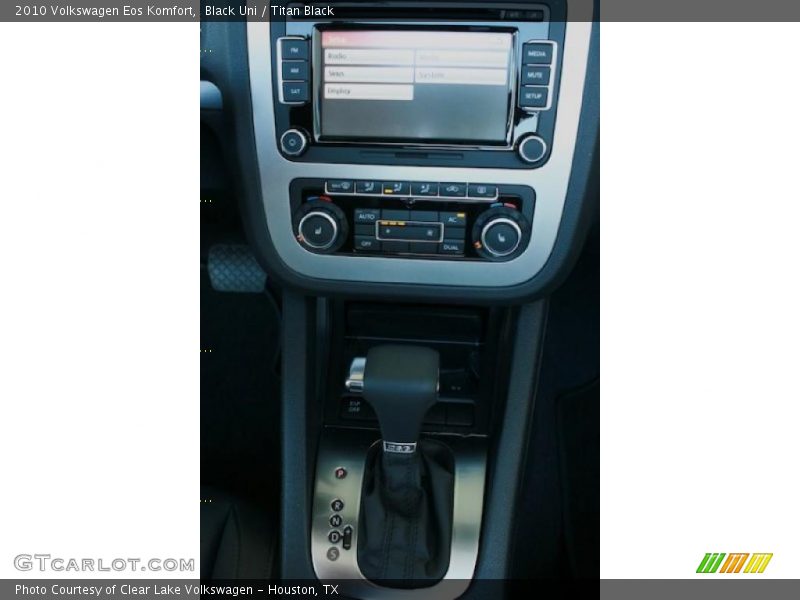 Black Uni / Titan Black 2010 Volkswagen Eos Komfort