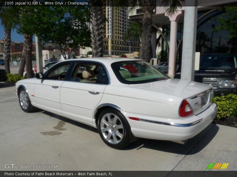 White Onyx / Champagne 2005 Jaguar XJ XJ8 L
