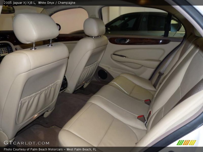 White Onyx / Champagne 2005 Jaguar XJ XJ8 L