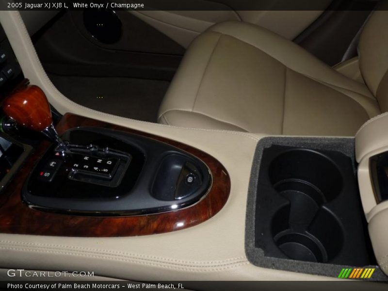 White Onyx / Champagne 2005 Jaguar XJ XJ8 L