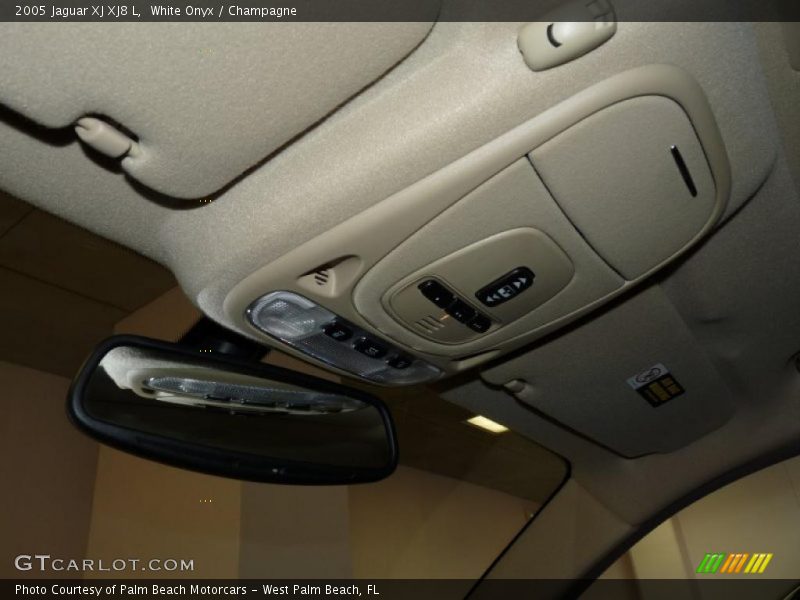 White Onyx / Champagne 2005 Jaguar XJ XJ8 L