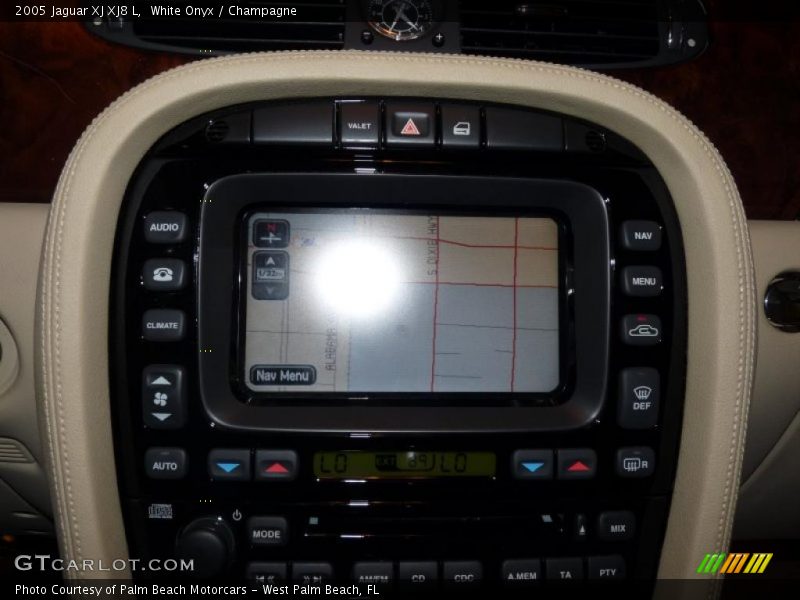 White Onyx / Champagne 2005 Jaguar XJ XJ8 L