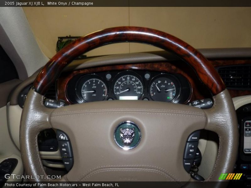 White Onyx / Champagne 2005 Jaguar XJ XJ8 L