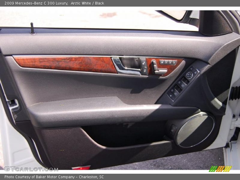 Arctic White / Black 2009 Mercedes-Benz C 300 Luxury