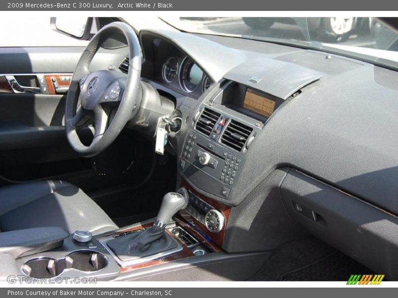 Arctic White / Black 2009 Mercedes-Benz C 300 Luxury