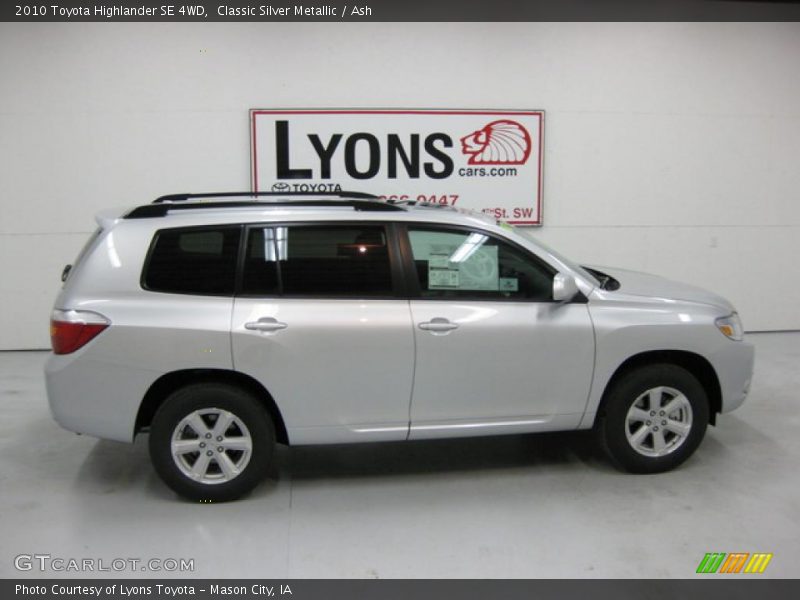 Classic Silver Metallic / Ash 2010 Toyota Highlander SE 4WD