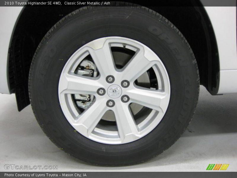 Classic Silver Metallic / Ash 2010 Toyota Highlander SE 4WD