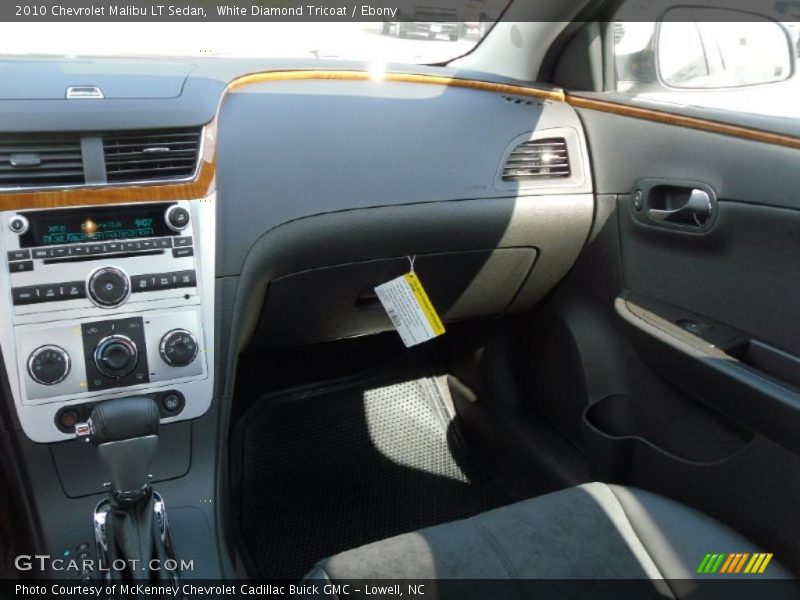 White Diamond Tricoat / Ebony 2010 Chevrolet Malibu LT Sedan