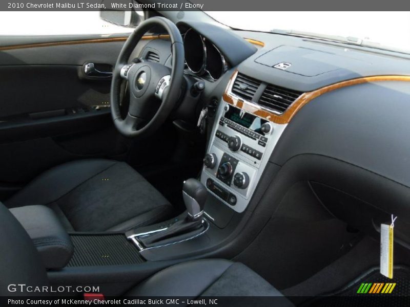 White Diamond Tricoat / Ebony 2010 Chevrolet Malibu LT Sedan