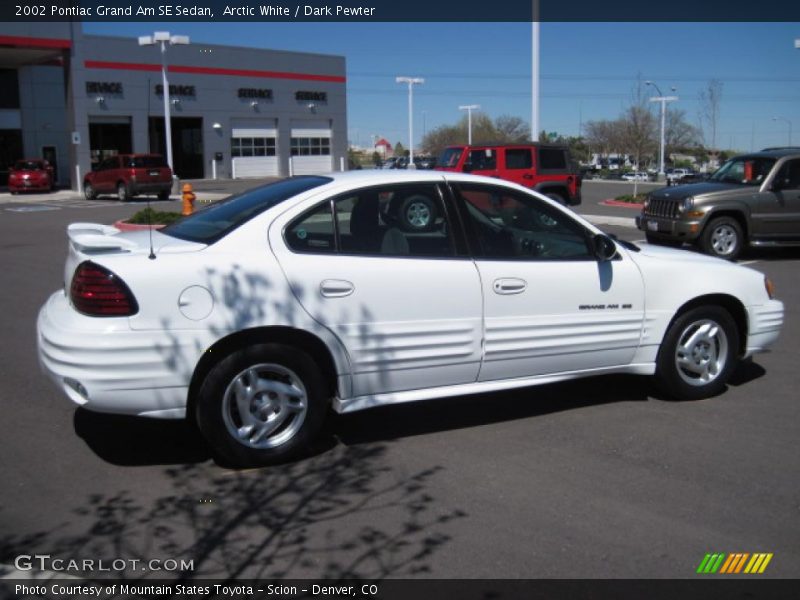 Arctic White / Dark Pewter 2002 Pontiac Grand Am SE Sedan