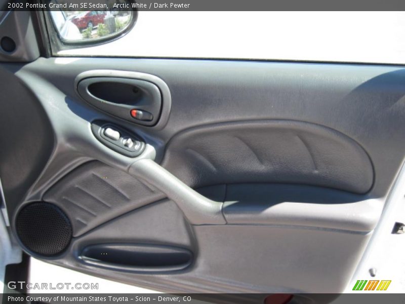 Arctic White / Dark Pewter 2002 Pontiac Grand Am SE Sedan