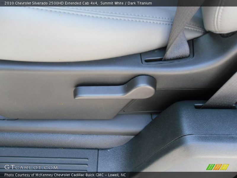Summit White / Dark Titanium 2010 Chevrolet Silverado 2500HD Extended Cab 4x4