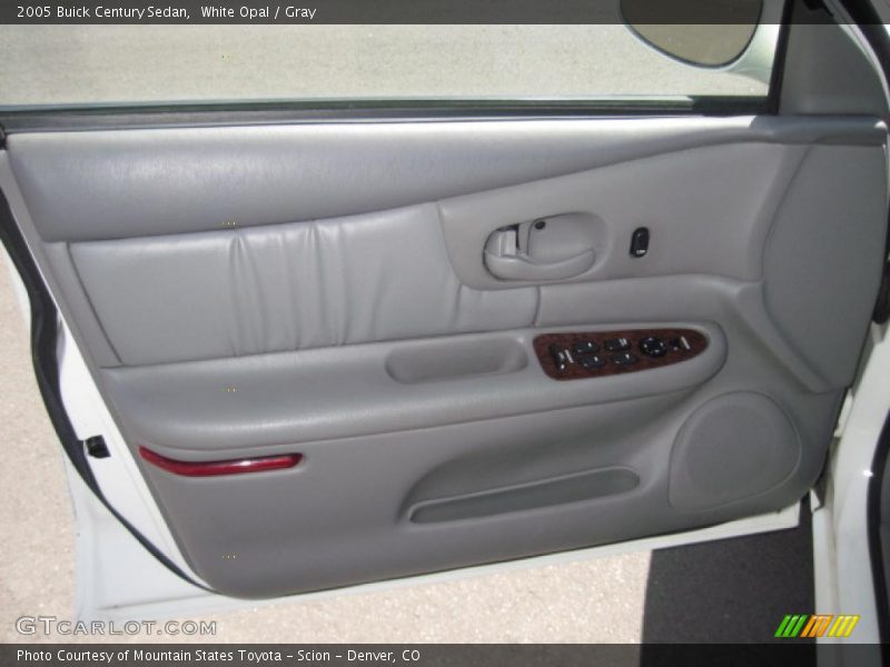 White Opal / Gray 2005 Buick Century Sedan