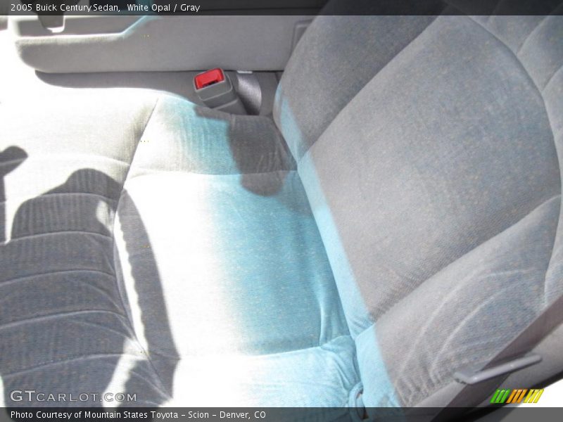 White Opal / Gray 2005 Buick Century Sedan