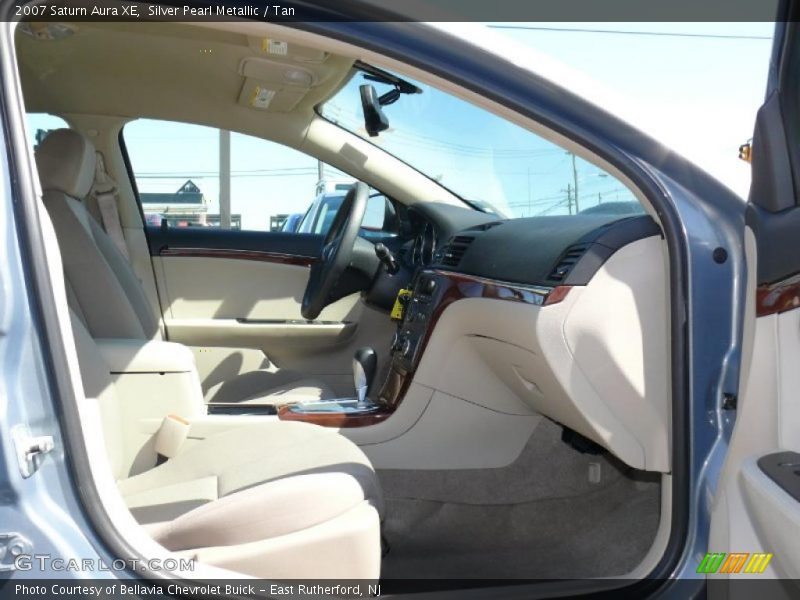 Silver Pearl Metallic / Tan 2007 Saturn Aura XE
