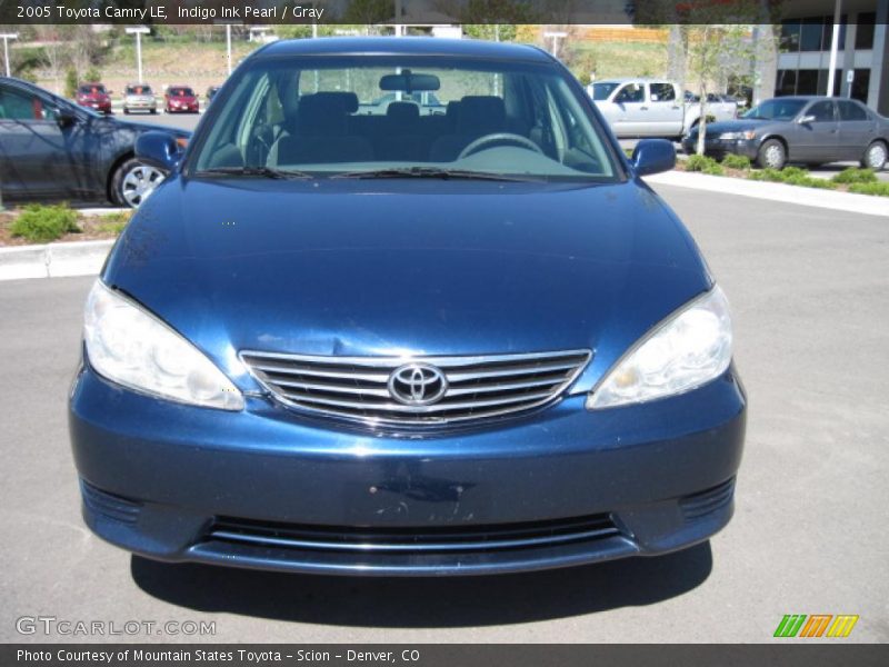 Indigo Ink Pearl / Gray 2005 Toyota Camry LE