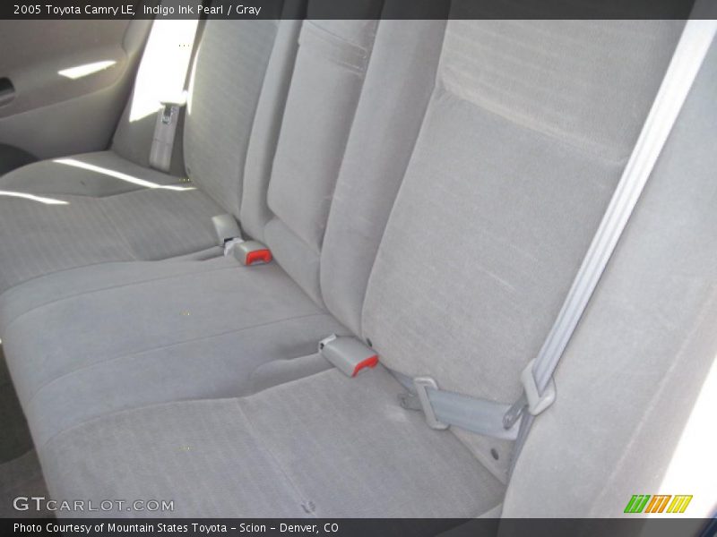 Indigo Ink Pearl / Gray 2005 Toyota Camry LE