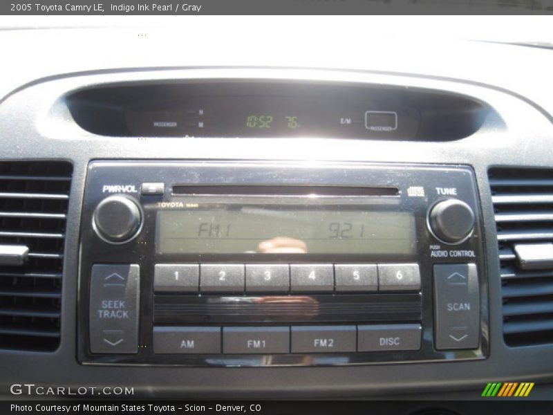 Indigo Ink Pearl / Gray 2005 Toyota Camry LE