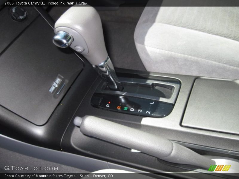 Indigo Ink Pearl / Gray 2005 Toyota Camry LE