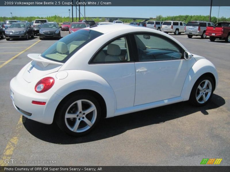 Candy White / Cream 2009 Volkswagen New Beetle 2.5 Coupe
