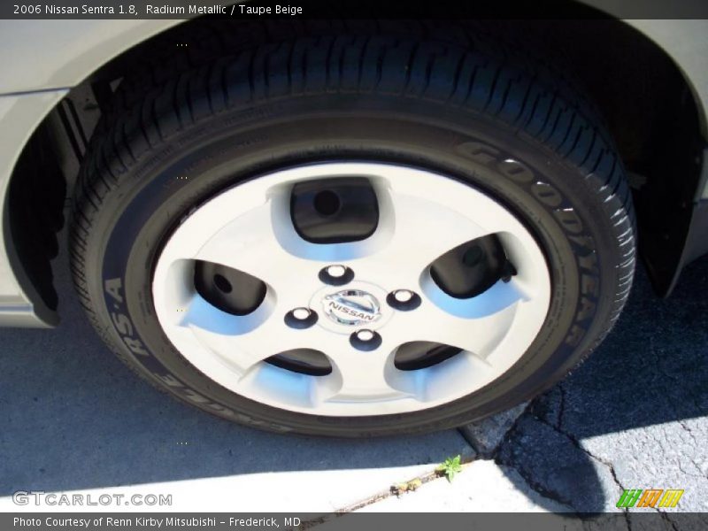 Radium Metallic / Taupe Beige 2006 Nissan Sentra 1.8