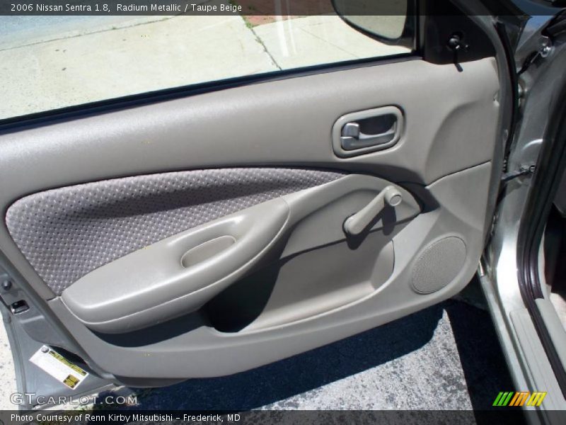Radium Metallic / Taupe Beige 2006 Nissan Sentra 1.8