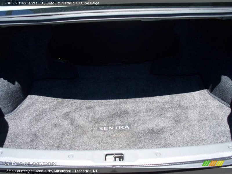 Radium Metallic / Taupe Beige 2006 Nissan Sentra 1.8