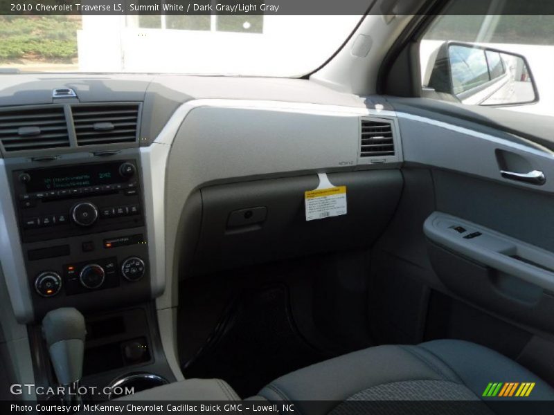 Summit White / Dark Gray/Light Gray 2010 Chevrolet Traverse LS